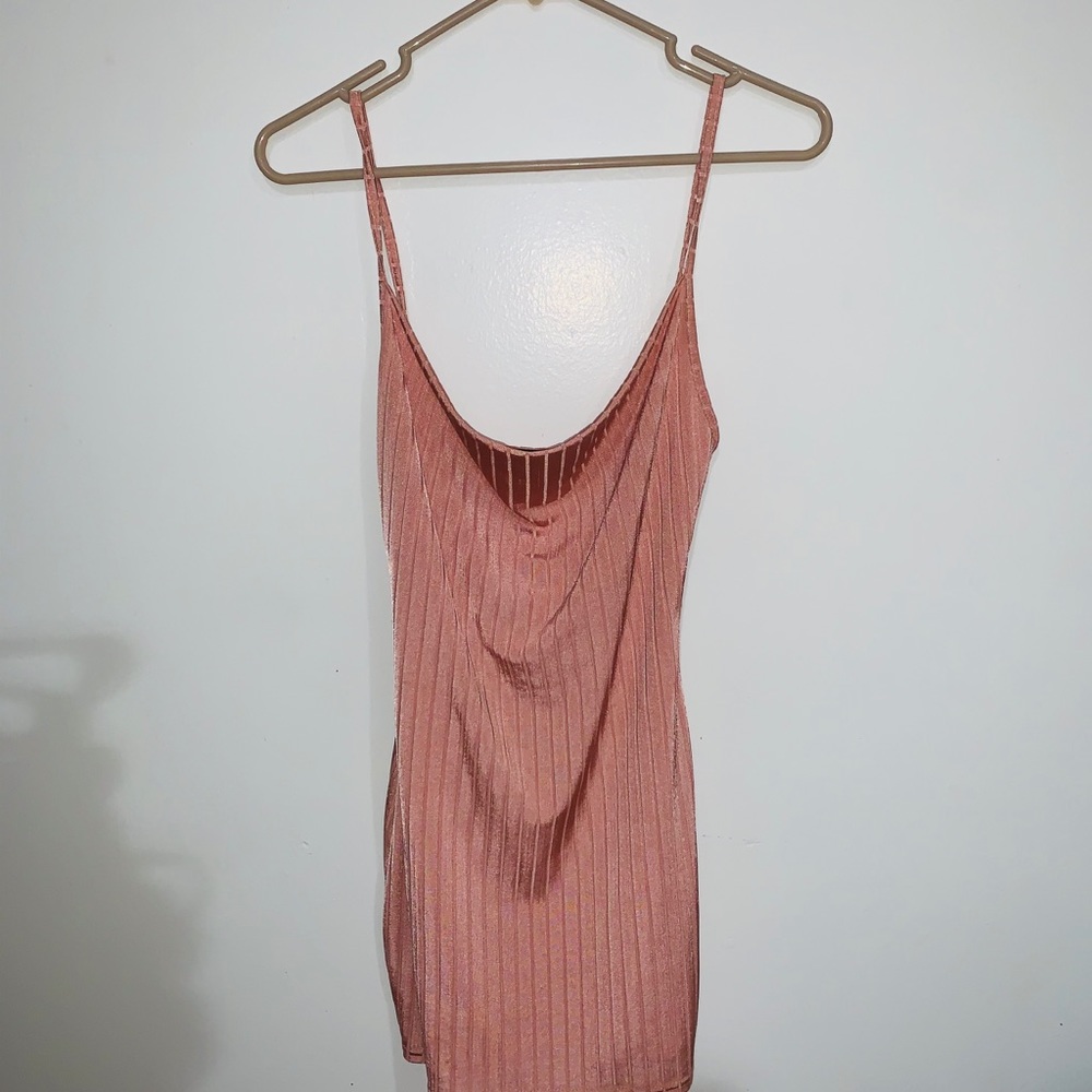 Dress - Picture 6 of 6